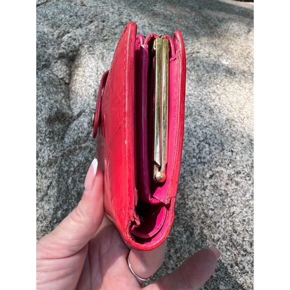 LOUIS VUITTON Monogram Vernis Wallet - Picture 3 of 13